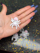 Mini jumping spider moving parts fidget toy