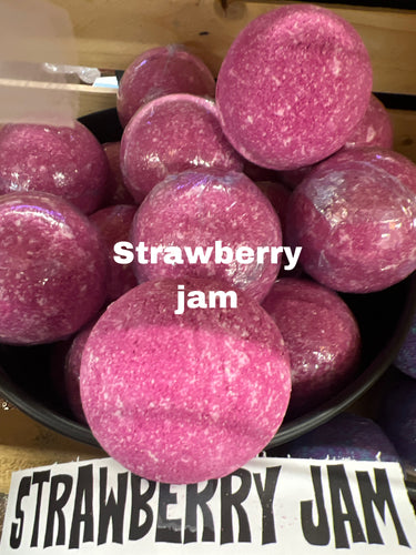 Strawberry Jam (5 for $20) bath bomb