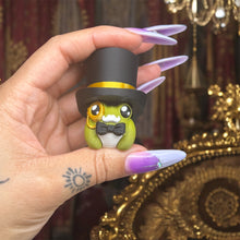 Royal Frog Top Hat clicker