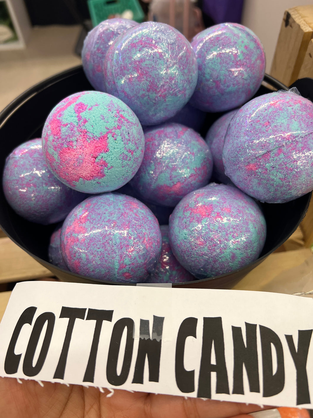 Cotton Candy (5 for $20) bath bomb